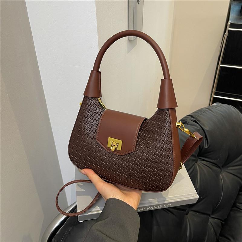Pu Small Crescent Bag With Woven Texture For Daily Use