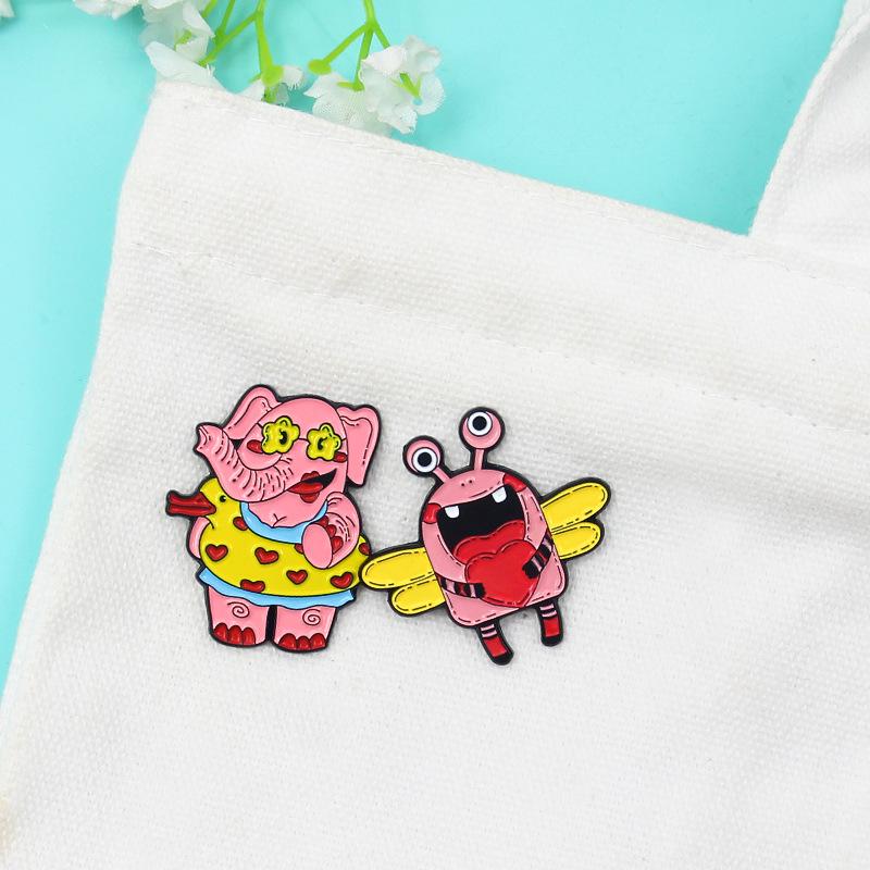 Cartoon Elephant & Toothless Friend Swimming Alloy Brooch