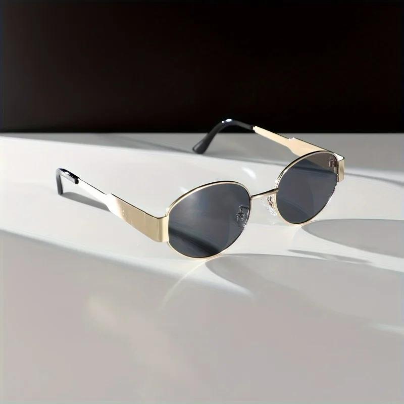 1pc Oval Metal Frame Decorative Eyeglasses PC Lens Wide Brim Suitable for Hiking Travel and Po Shooting