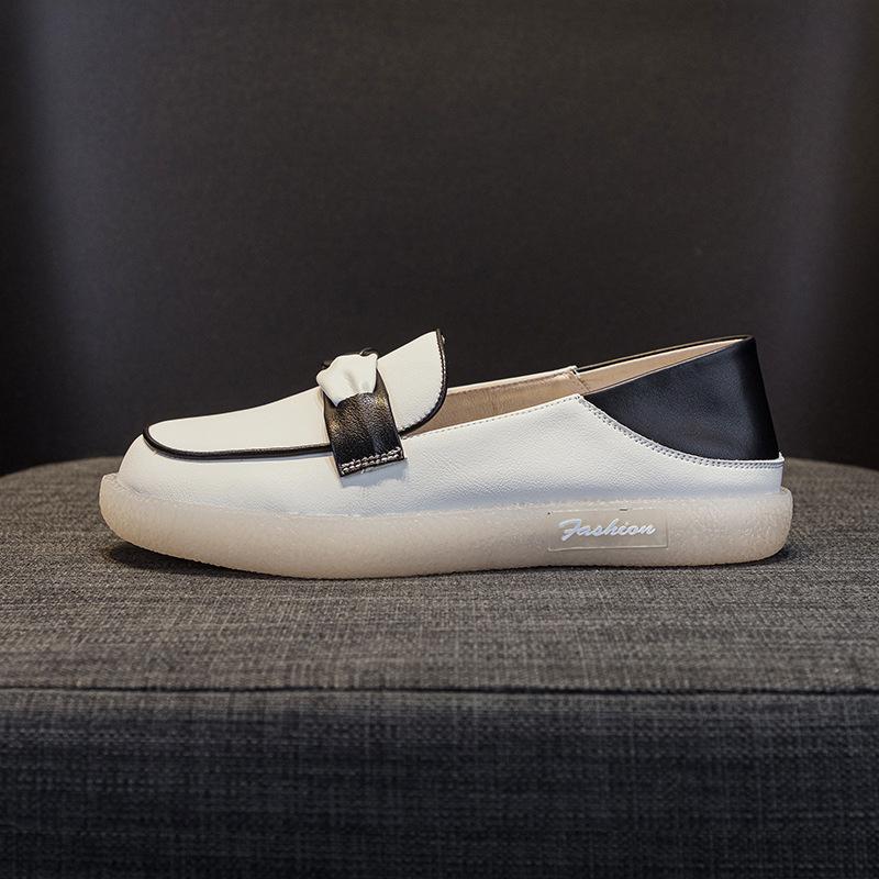 

2025 new soft-soled single shoes two wear leather little white shoes women s one pedal loafers flat Doudou shoes 43 large size 43 чёрный