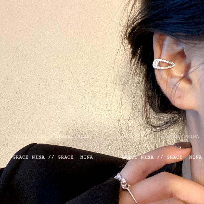 925 Silver Needle Pearl Earrings Women's High-end Sense Niche Temperament Bow Stud Earrings Retro Ear Jewelry Wholesale