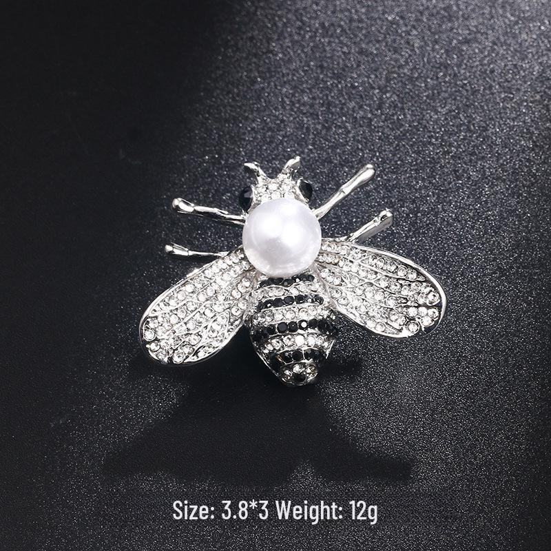 Nowy Styl Broszka Pszczoła z Kroplami Oleju - Urocza Pins Zwierzęcy na Kołnierzyki i Dodatki do Odzieży