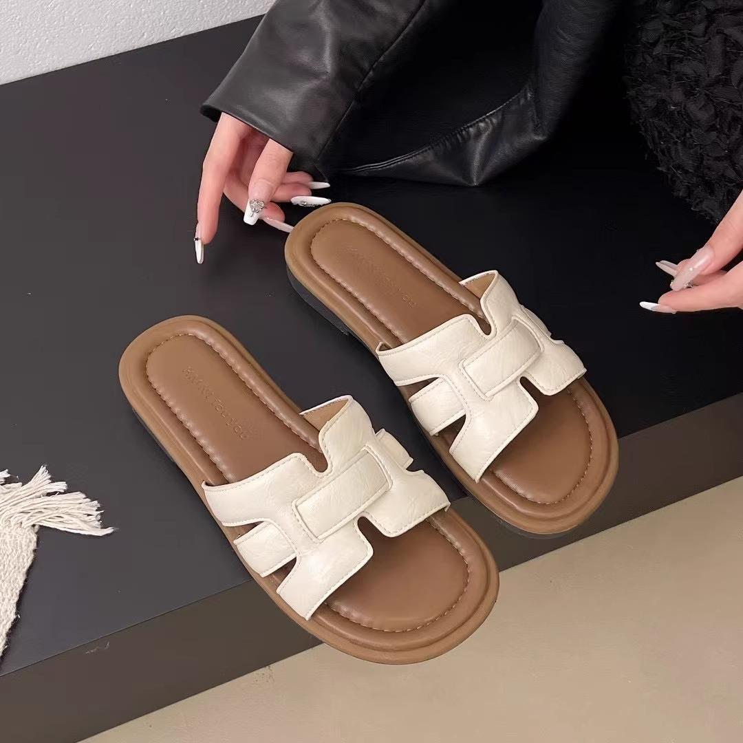 

Ретро французские шлепанцы на одно слово женские летние 2025 новые интернет-знаменитость на плоской подошве пляжные сандалии для отпуска повседневные сандалии 40 абрикосовый