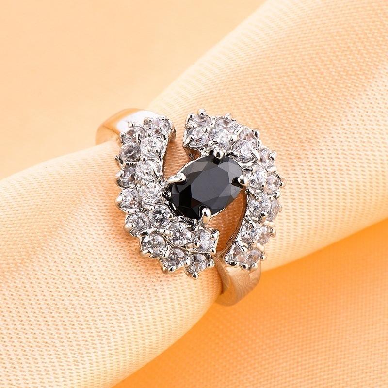 Huajie Full Paved Brilliant Zircon Women's Rings Shining Simple Elegant Crystal Circular Eyes Ring Trend