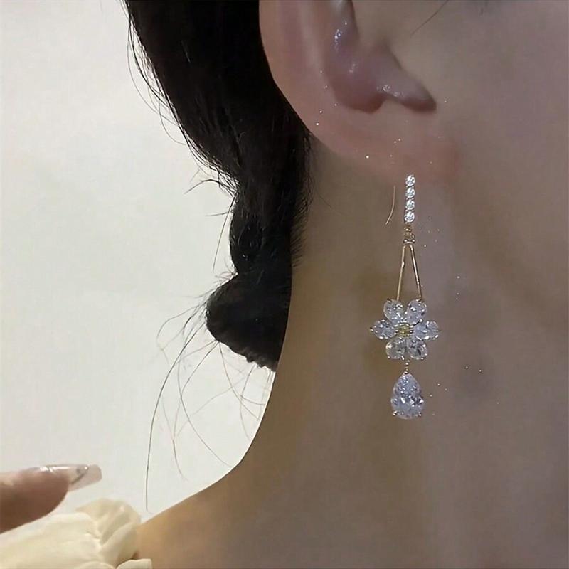1pair Crystal Water Drop & Zirconia Flower Earrings Stylish Women's Decorative Earrings For Everyday Parties, Proms, Dinners, Commutes, Colleges