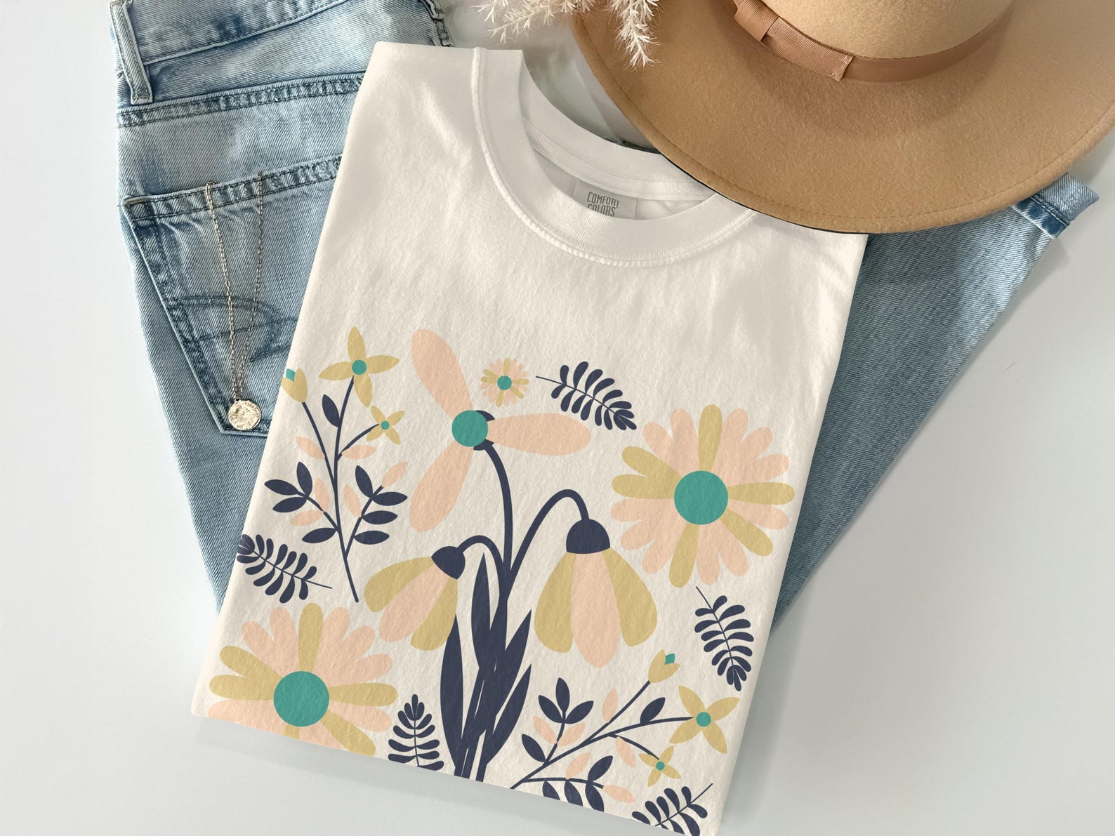 Retro Floral Graphic Tee, Boho Nature Lover Shirt, Vintage Style Flower Child S