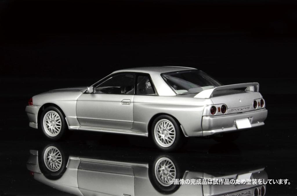 Scale Automobile Kit Nissan Skyline V Spec II Spark Silver Metallic Plastic Model Kit MN04 PLATZ/MONO 1/32 GT-R Pre-Colored