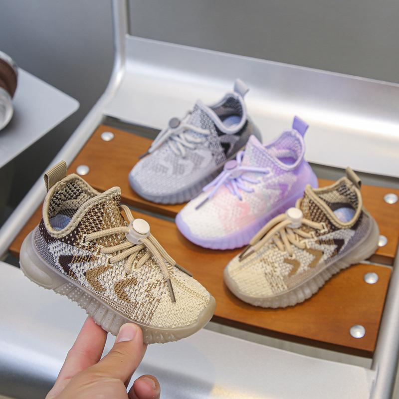 Children's Coconut Shoes, Boys' Net Shoes 2025 New Girls' Sports Shoes, Fly-woven Mesh Breathable Medium and Older Children's Running Shoes