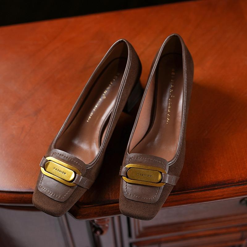 

Темперамент овчины для поездок на работу. СМ туфли-лодочки на высоком каблуке женские универсальные квадратный носок металлическая пряжка матовый толстый каблук с мелким вырезом 39