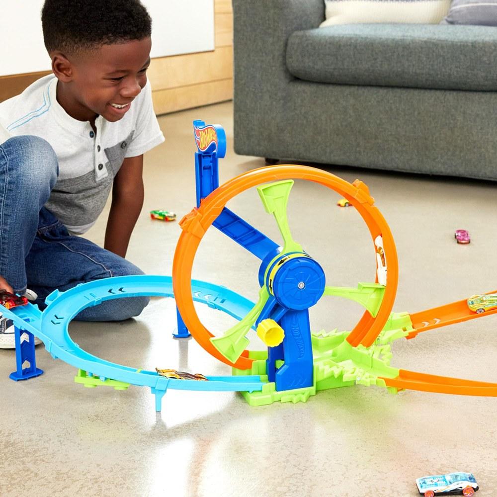 Hot Wheels Speed Loop Play Set JBX65 Vehicle Toy for Ages 4 and Up Orange