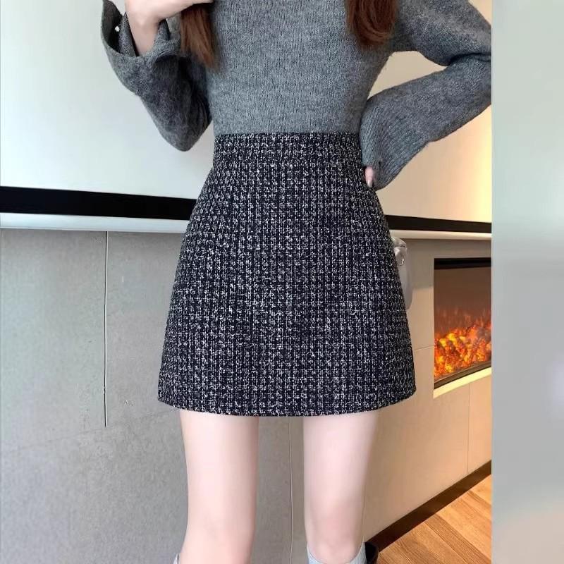 Chic High-Waist A-Line Skirt: Autumn/Winter Silk-Blend, Anti-Exposure, Hip-Hugging