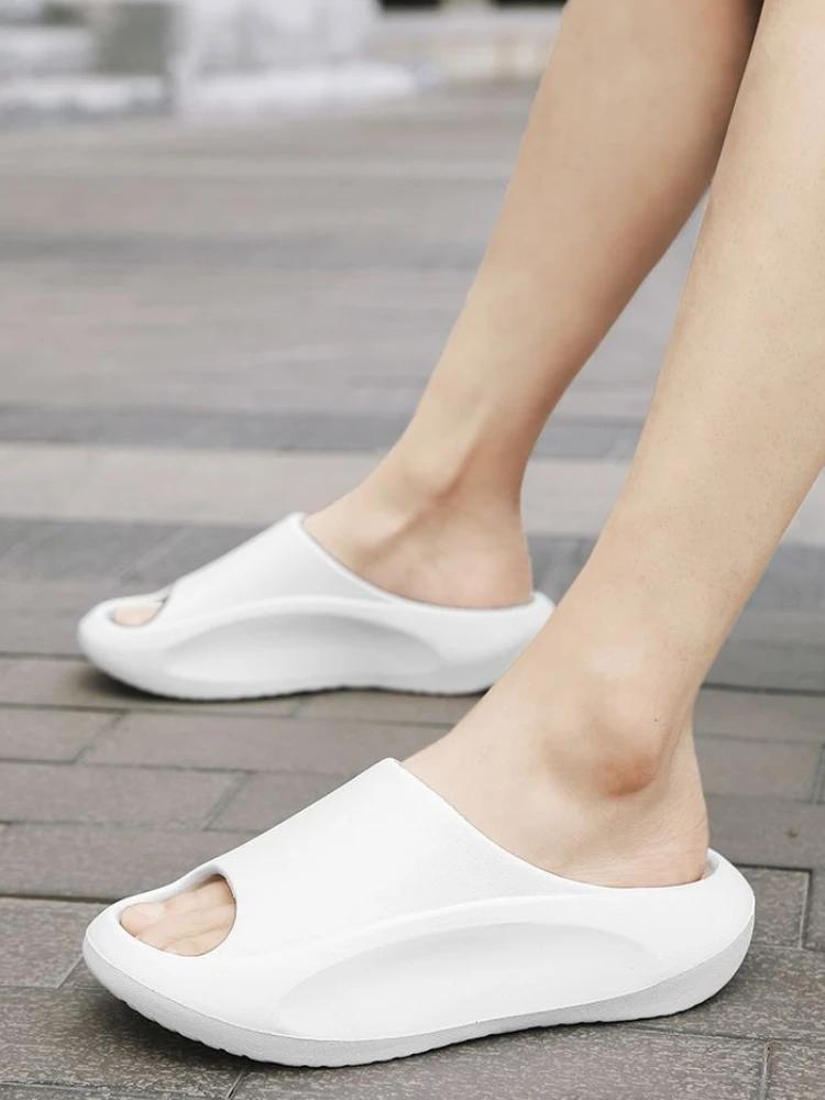 Fashion Men's Shoe Indoor Walk Around Home Sabot Soft Slides Beach House Summer Sale Comfortable Mascullino Rubber Casual Male Slipper