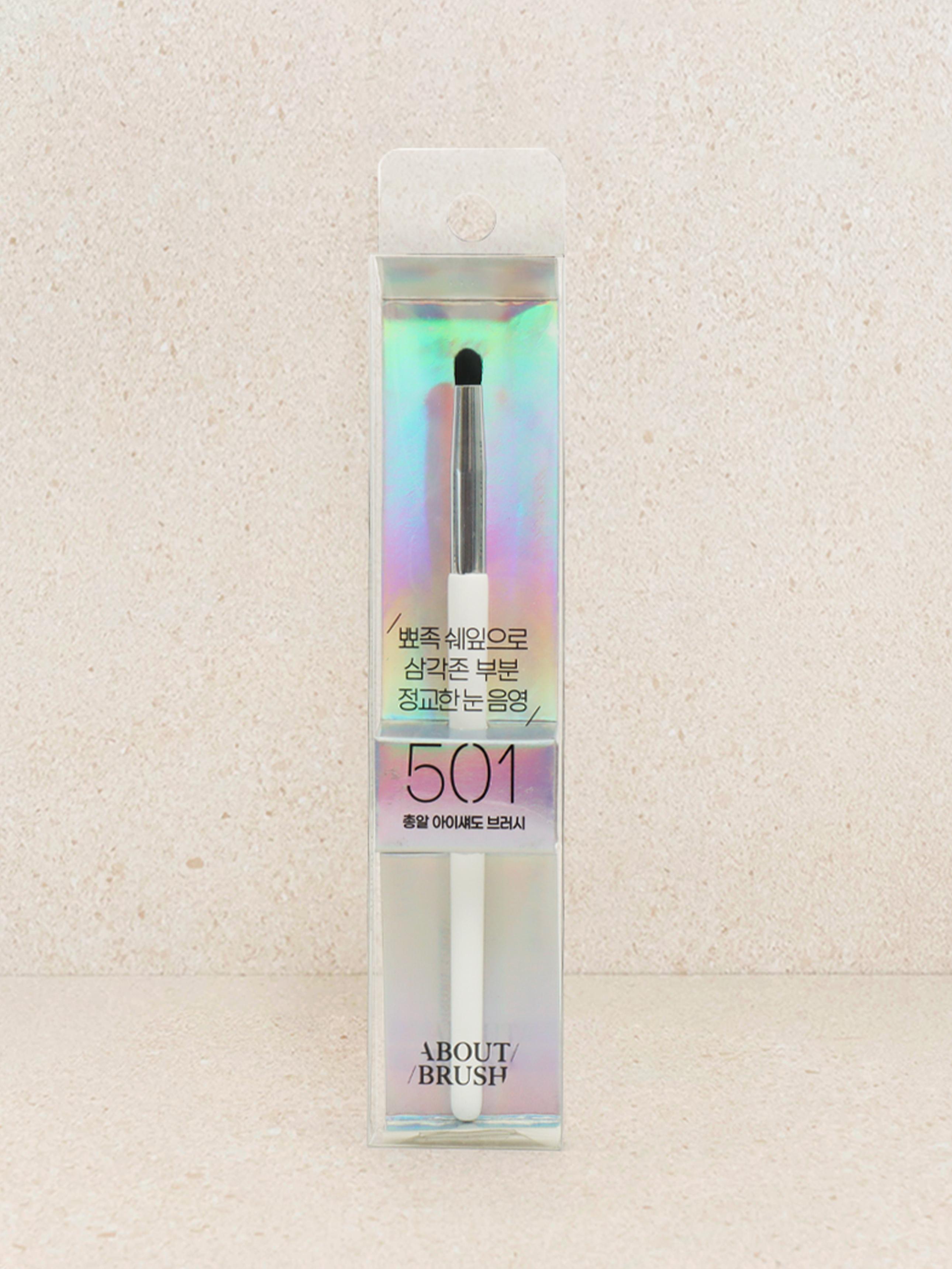 

Precision Bullet Tip Eyeshadow Brush 501 1ea