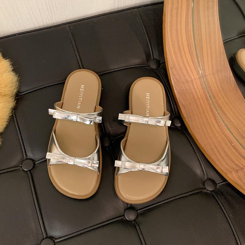 French bow soft bottom flat bottom cool slippers women's 2025 summer wear one pedal versatile comfortable slippers breathable