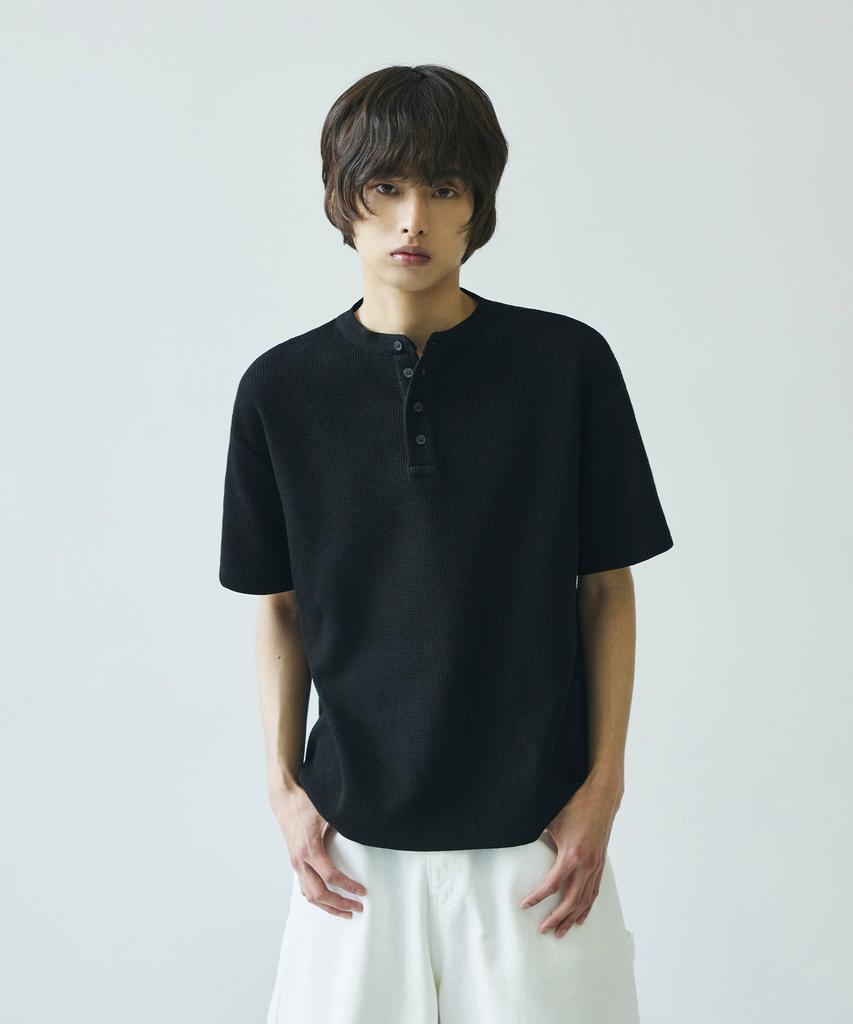 SIGNATURE Crop Waffle Henley Neck Short Sleeve T-Shirt [3 Colors]