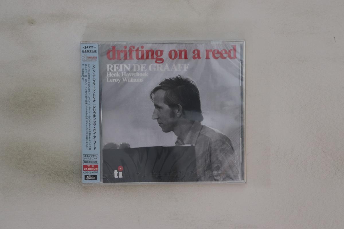 

CD REIN DE GRAAFF - Drifting On A Reed CDSOL6387 SOLID 2015 Japan Obi Jazz Used