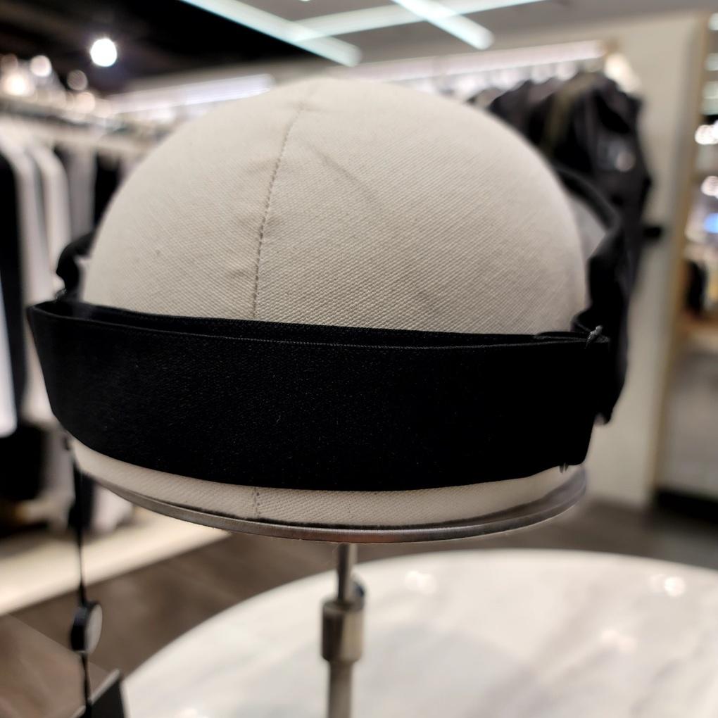 Color Blocking Cut Point Sun Visor Hat