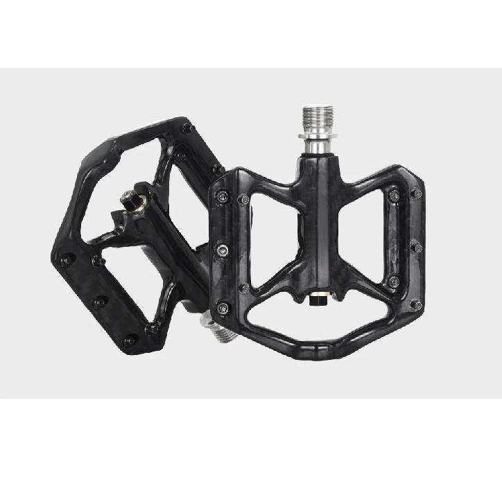 Mountain Bike Ultra-Light Carbon Fibre Flat Pedals Downhill Non-Slip Design Bearing System Bicycle Pedals Bike Lightweight Pedal