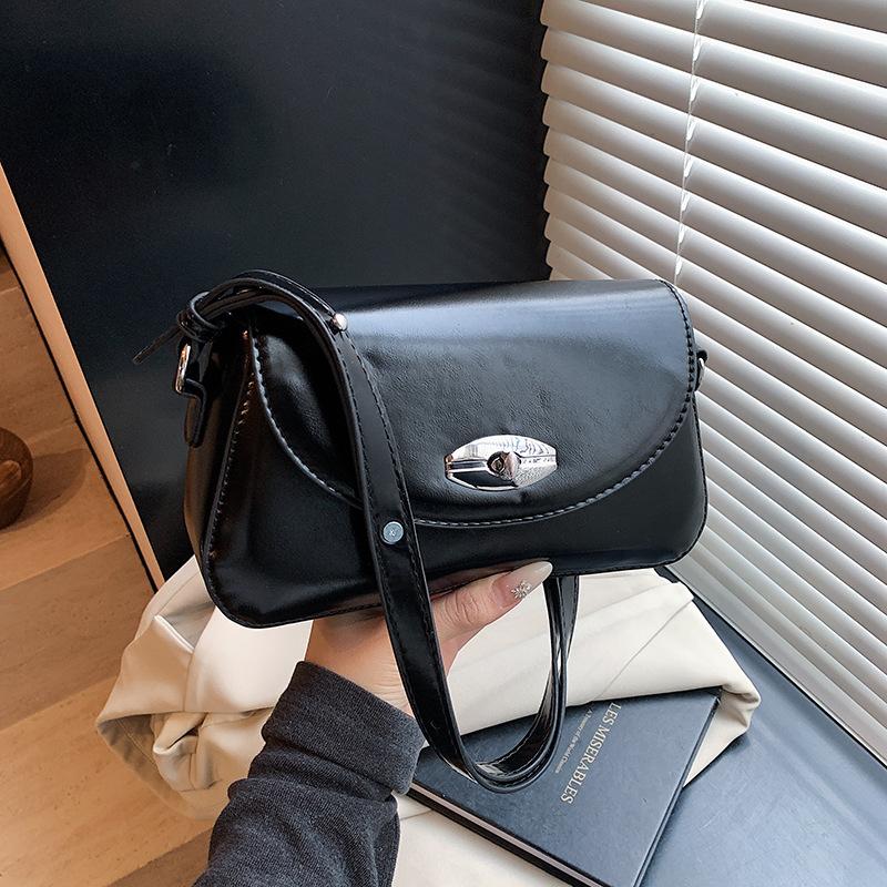 2025 spring and summer new trendy versatile small square bag Korean version ins high-end fashion shoulder bag casual messenger bag