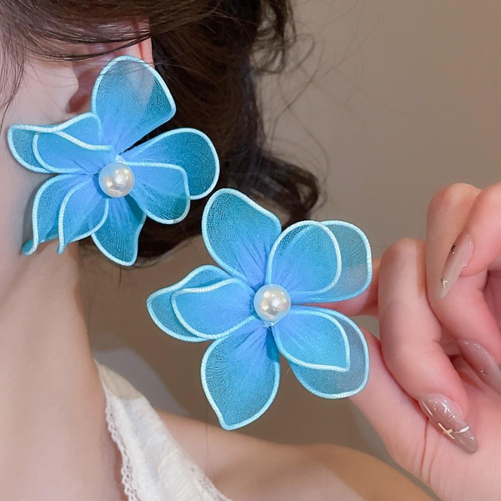 Big Floral Women Floral Ear Studs Iron Wire Ladies Stud Earrings Party Gift