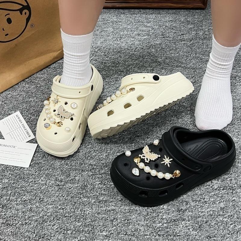 Butterfly Fashion Shoe Accessory Set, Decorative Shoe Buckles, Removable, Suitable for Sandals and Flip-flops.