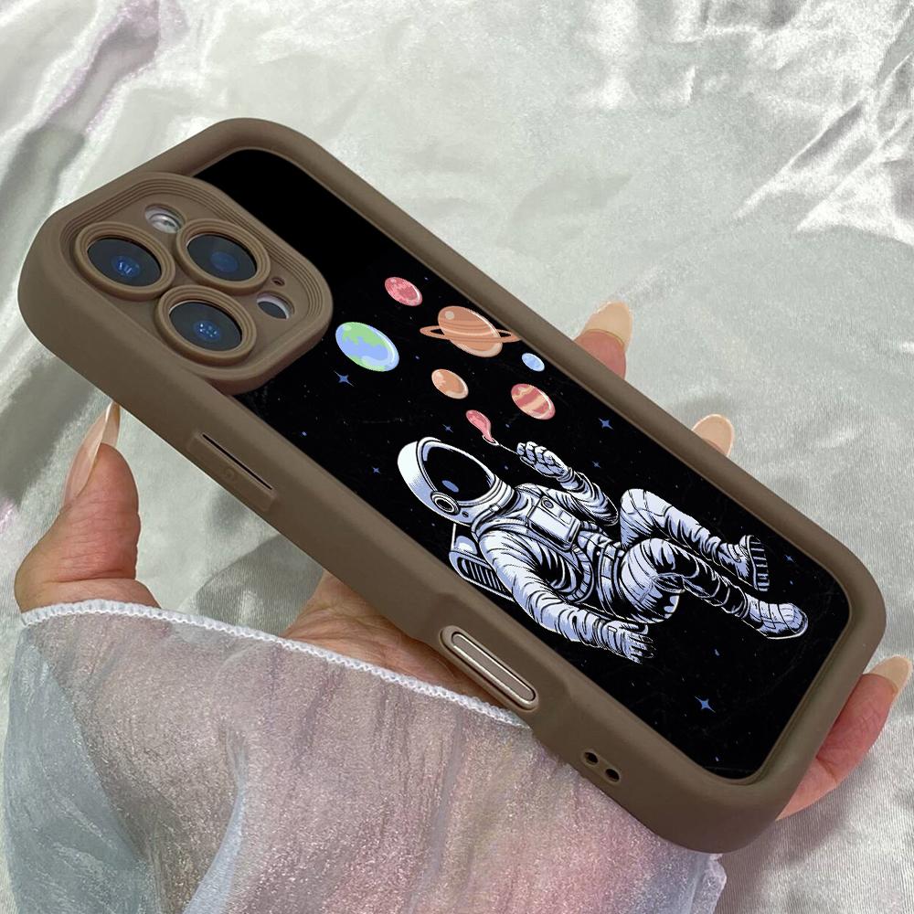 

JT50 Astronaut waving peace hand cartoon Realme C35 15 Huawei Honor 70 90 Infinix Tecno itel Motorola Google All Model Angel eyes Soft TPU Phone Case itel RS4 коричневий