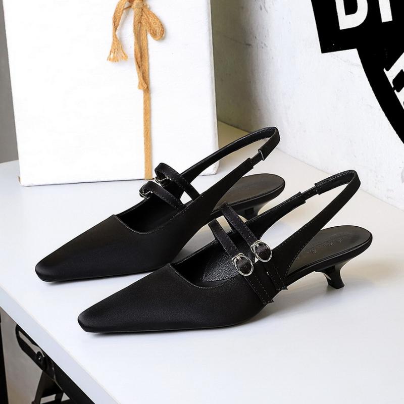 

Fashion Korean Style Pointed One-Length Strap Back Empty Shoes Comfortable Low Heel Single Shoes Shallow Mouth Wine Glass Heel Silk 35