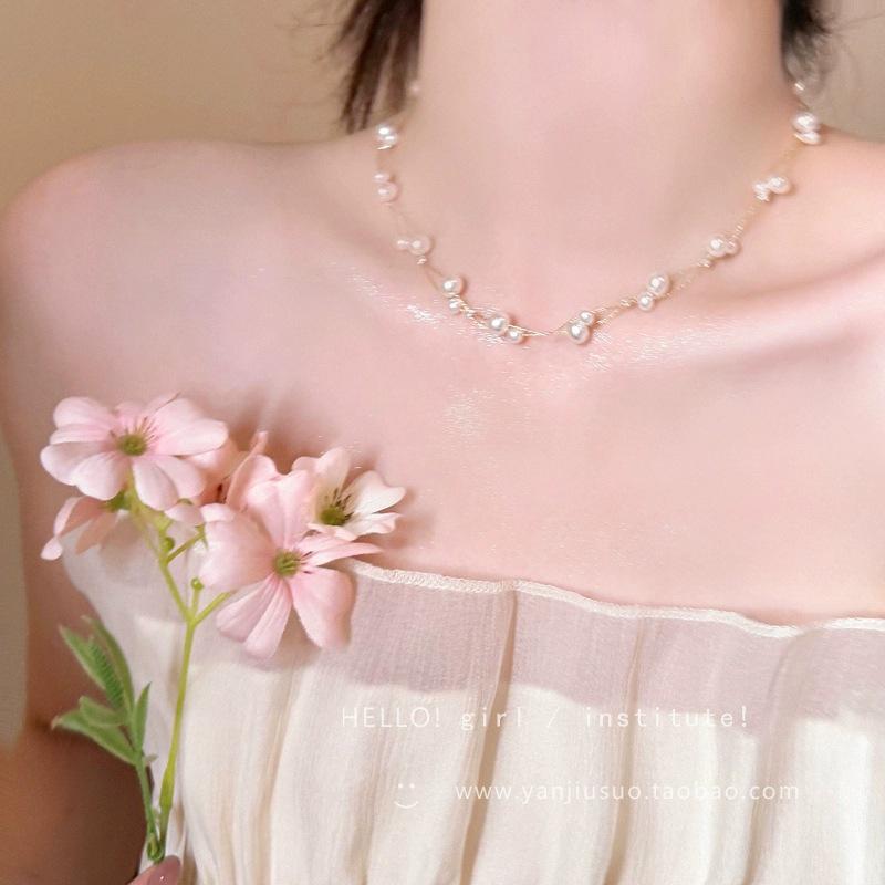 „Trendový špičkový perlový náhrdelník: Všestranný klíční řetízek z titanové oceli pro ženy"