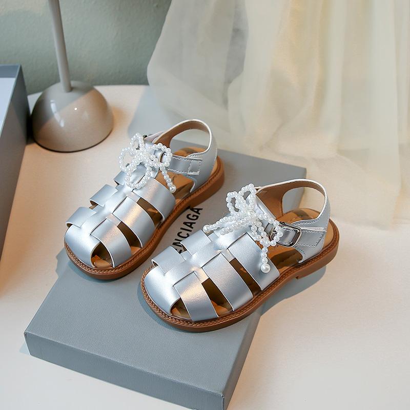 

Girls Sandals Soild Color Versatile Kids Princess Shoes Beading Bows 2025 Summer New Children Beach Shoes Hook&loop Soft Sole 23 серебряный