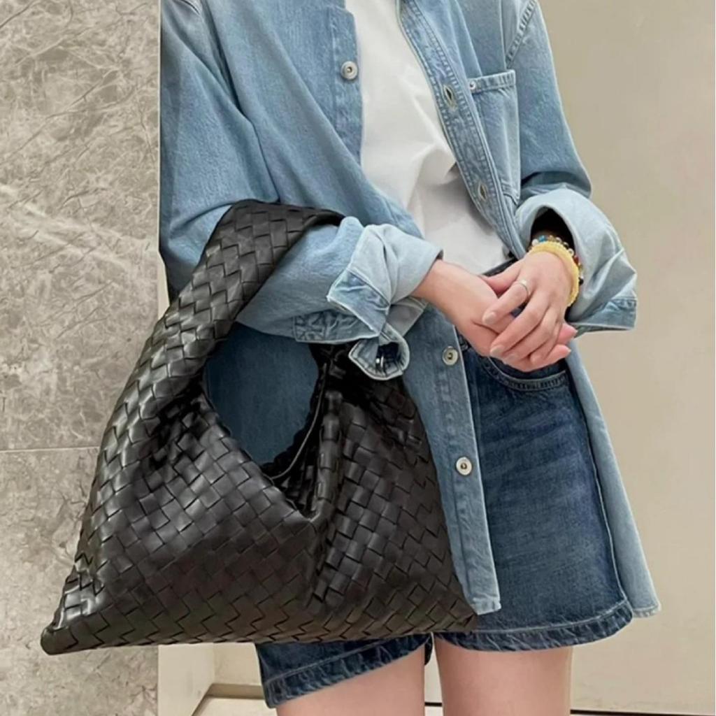Woven shoulder bag underarm bag spring and summer new bag women's bag handmade high-texture dumpling bag tide