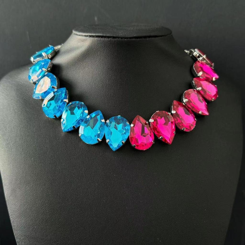 Luxurious European-American Rhinestone Choker Necklace