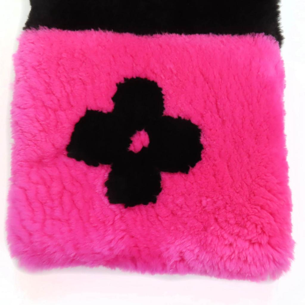 LOUIS VUITTON Scarf LV in the City Black pink Beaver Women M70872 Used