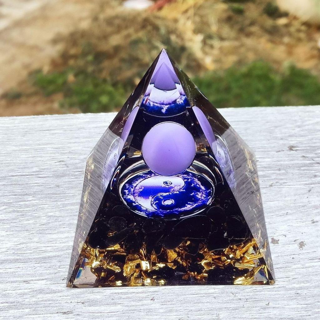 Crystal Stone Pyramid Resin Decor: Home, Office, Car Ornaments