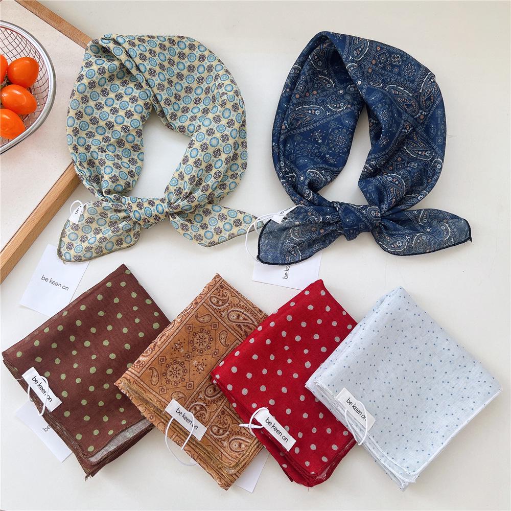 Koreanisches Trendiges Frühlings-Gepunktetes Seiden-Kopftuch - Quadratisches Mode-Tuch für Damen für Haare, Hals und Dekoration