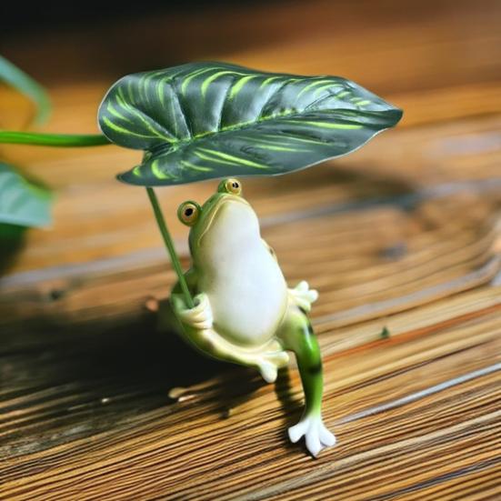 Yousheng Frog Garden Statue Lotus Leaf Sitting Frog Figurine Cute Resin Frog Sculpture for Outdoor Yard Garden Pond Home Office Desk Tabletop Decor