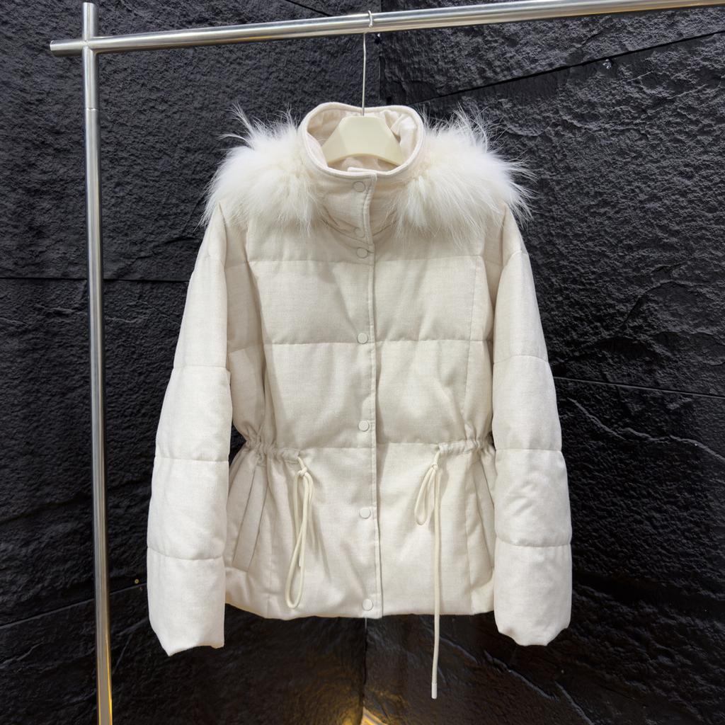 Winter new Tuscan fur integrated removable goose down down pie overcome women
