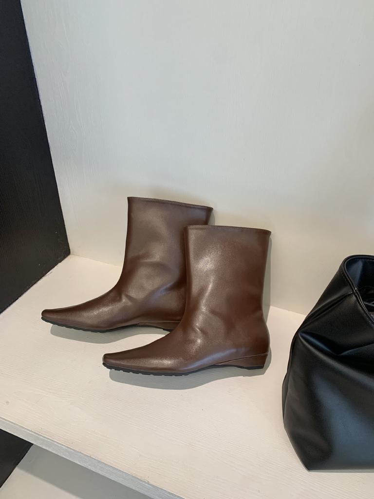 2025 Fashion Square Head One-pedal Slope Heel Short Tube Wide Boots Women's Solid Color Retro British Style Cowhide Fashion Boots