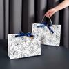 5 Stück Papiergeschenktüten mit Blumendruck, faltbare Geschenk- und Einkaufshandtaschen für Geburtstag, Hochzeit und Weihnachten, für den täglichen Gebrauch und als Feiertagsverpackung