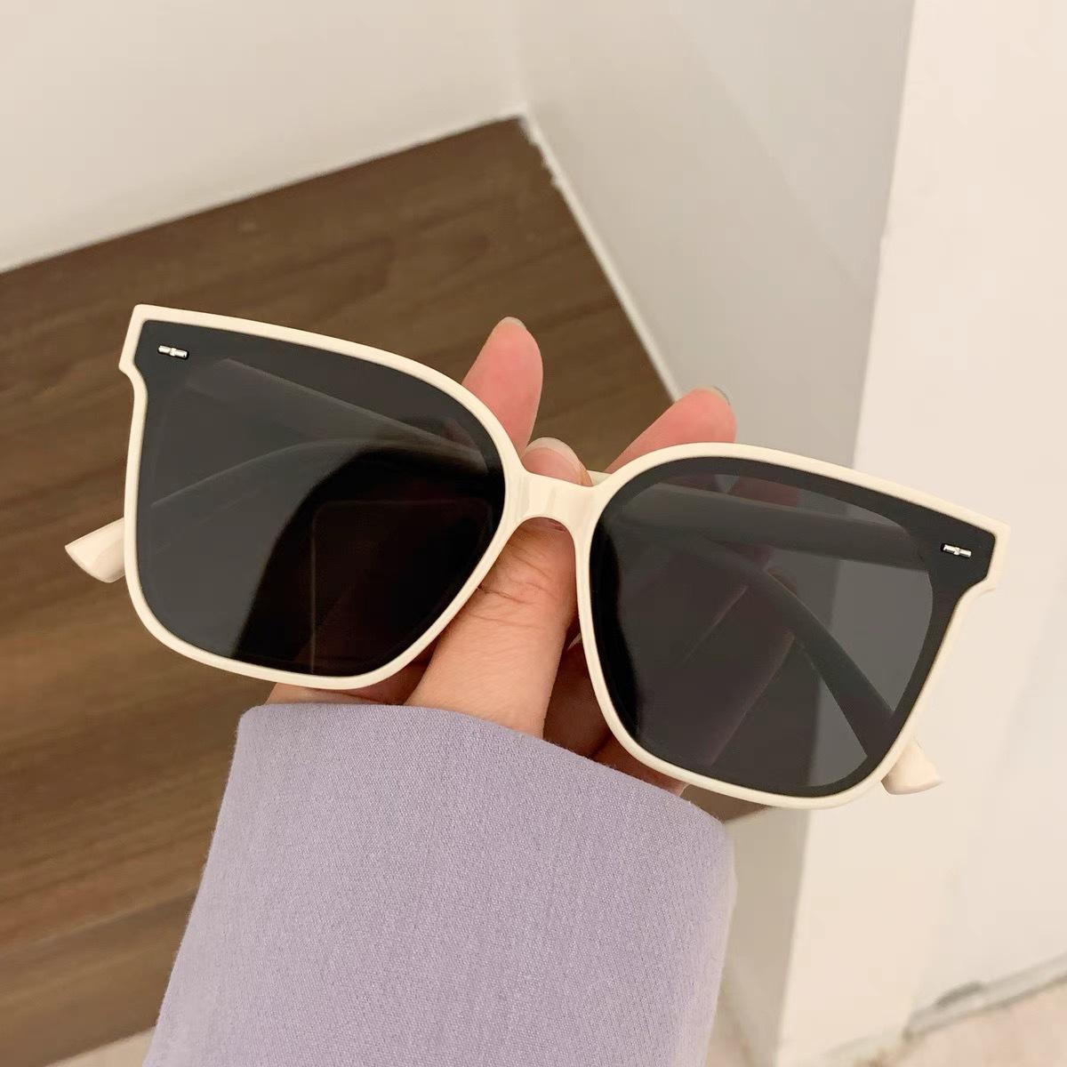 

New women s large frame sunglasses Douyin Internet celebrity sunglasses live broadcast sunshade sunscreen glasses wholesale