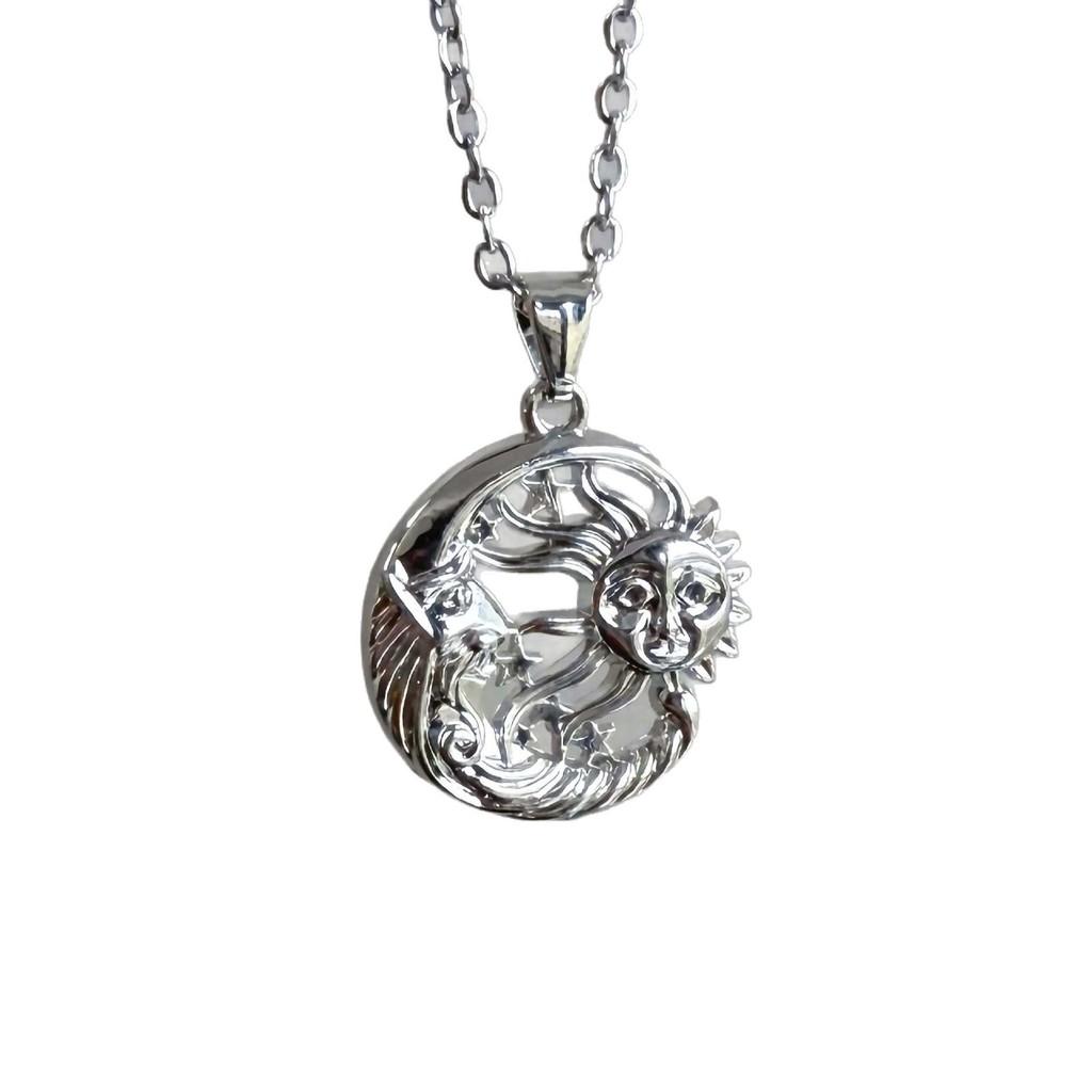 Bohemian Moon Sun Face Pendant Necklace With Alloy Charm For Fashion Women And Men