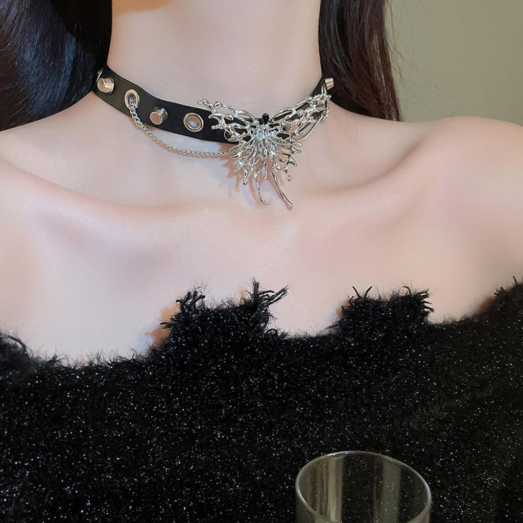 Adjustable PU Leather Collar Necklace Fashion Butterfly Neck Chain Punk Necklace Choker Rock Jewelry for Women Girls