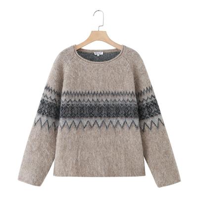European Style Gradient Jacquard Knitwear - Women's Round Neck, Long Sleeve, Autumn 2025 Edition