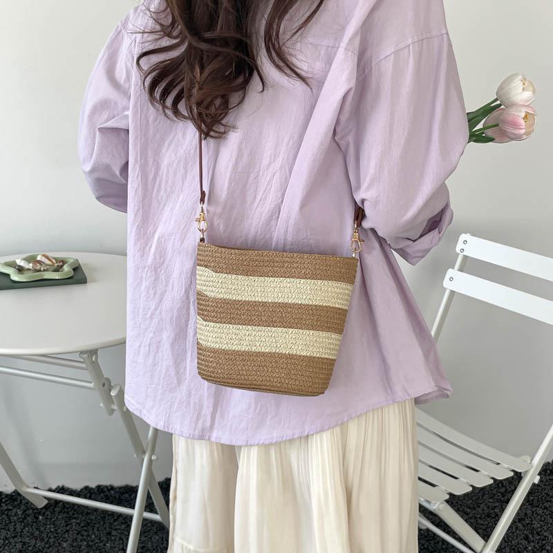 Tote Tasche für Mädchen, Einzel-Schultertasche, Eleganter und schlichter Stil für den Strandurlaub mit großem Fassungsvermögen.