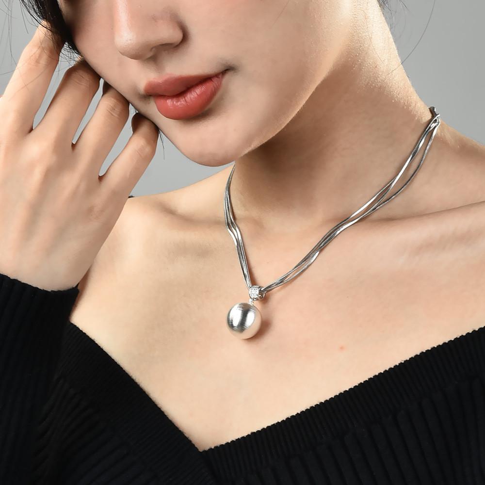 High-end Titanium Steel Pearl Necklace For Women Featuring Unique Layered Snake Chain