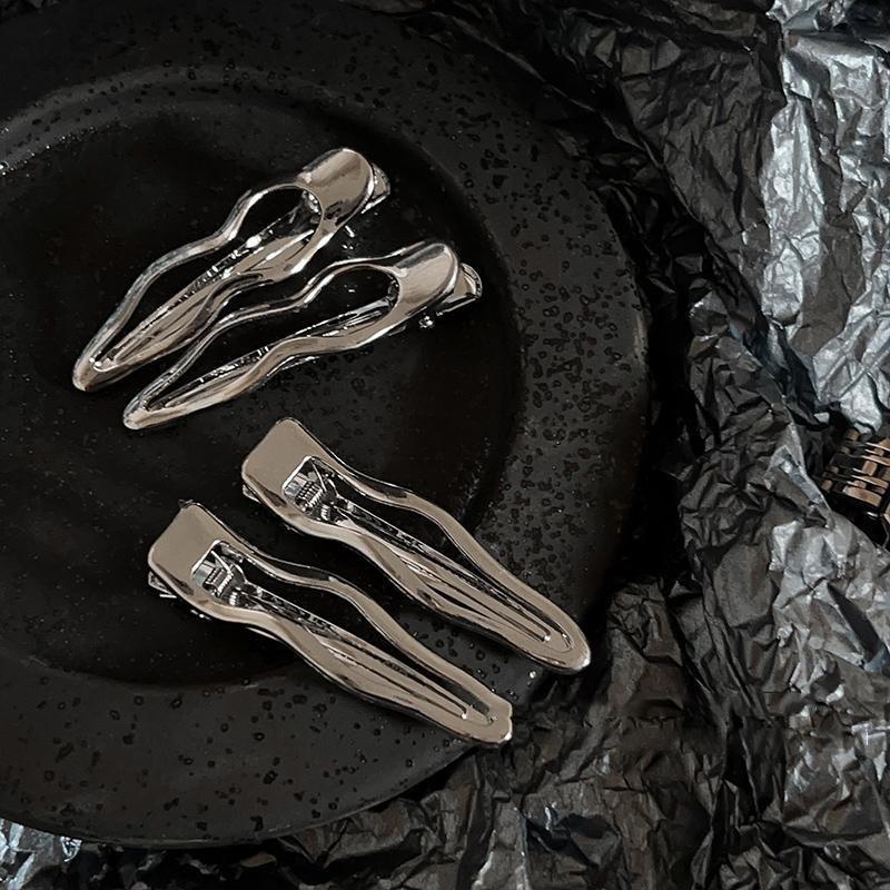 Vintage Minimalist Alloy Wave Shape Hair Clip Korean Fashion Silver Color Irregular Hair Pin Hair Accessories For Women Jewelry