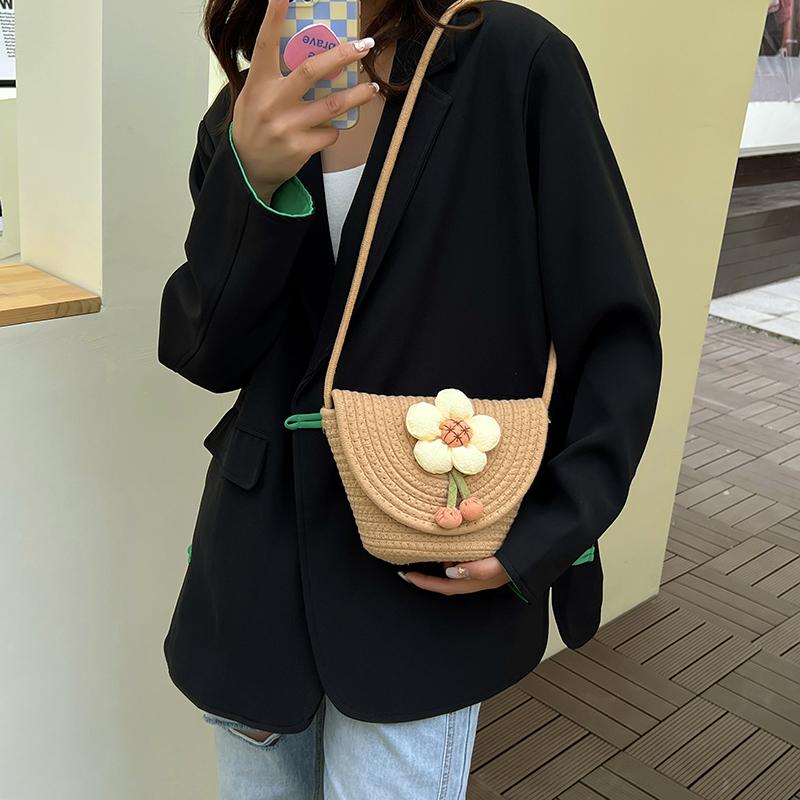 A Small Fresh Style Women's Shoulder Bag Flower Doll Decorated Coin Purse Mobile Phone Bag Woven To Make Young Ladies Love