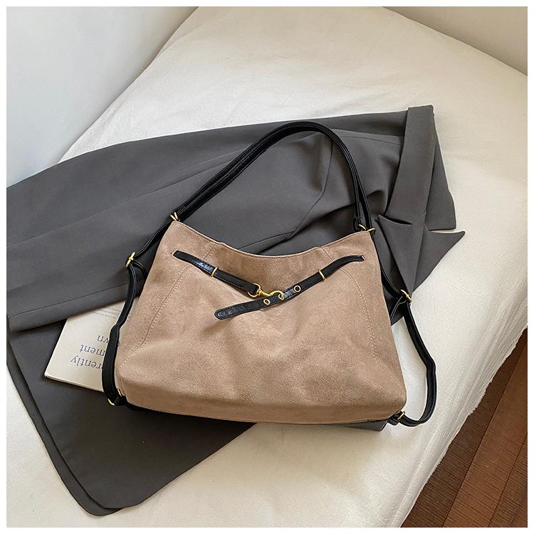 

Высококачественная, европейская и американская ретро сумка через плечо большой вместимости, матовая текстура, сумка-тоут в иностранном стиле, модная и простая ручная сумка. хаки