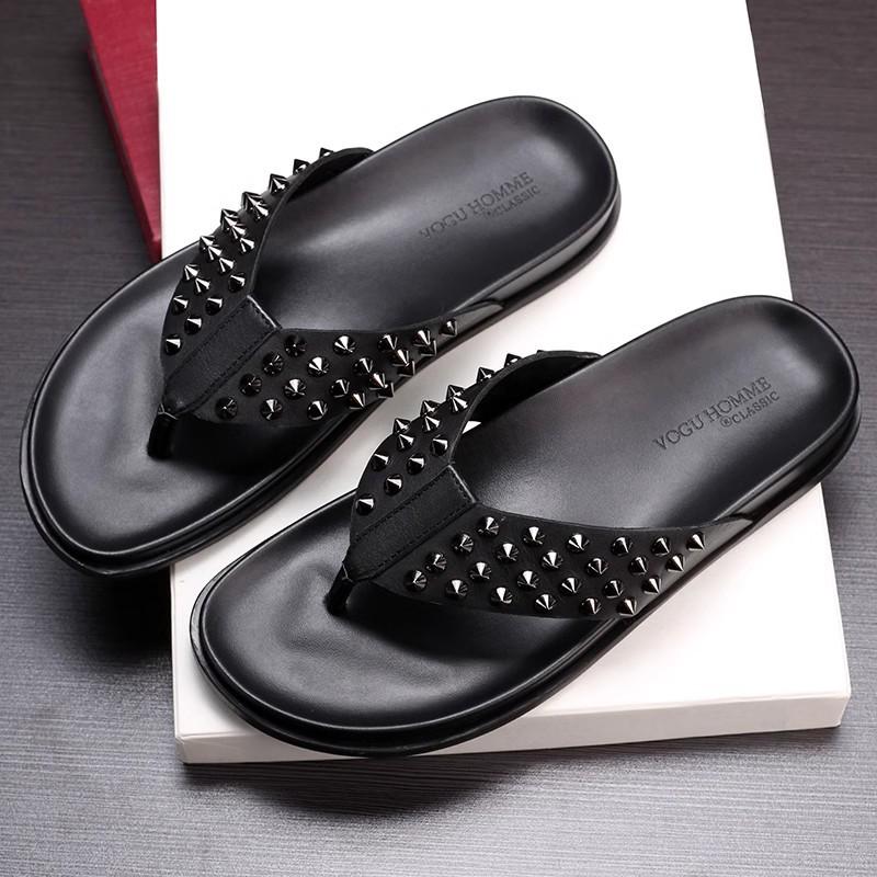 Fashion Men's Rivet Decoration Black Genuine Leather Slipper Shoes Flat Heel Slip On Male Outside Beach Leisure Sandals Shoes
