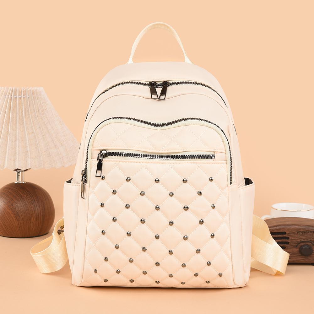 Women's Large Capacity Backpack Rhomboid Rivet Backpack