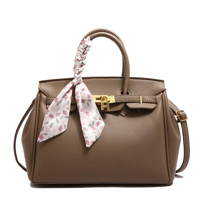 

Текстура личи, большая вместимость, легкая роскошь, высокое качество, мягкая, прочная, модная, изысканная, легкая, для поездок на работу, для улицы, для пляжа, сумка кроссбоди, на плечо хаки